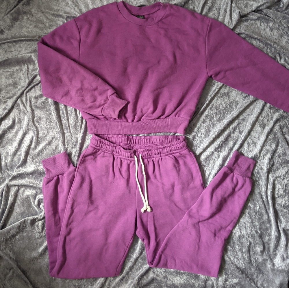 Purple cropped sweatshirt high rise sweatpants set